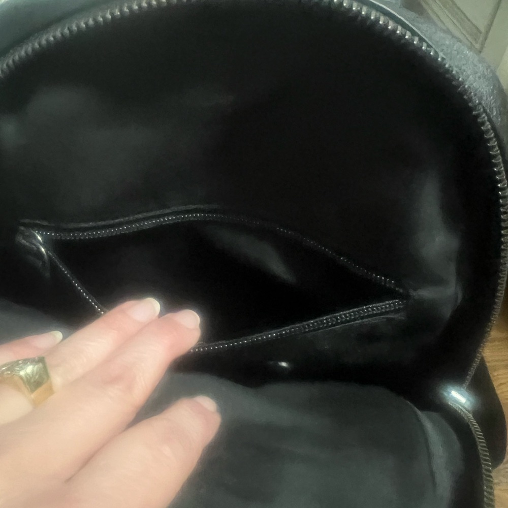 Coach Men's Black Leather Backpack - Picture 5 of 7